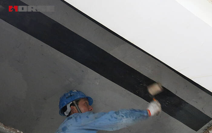 Sửa chữa vết nứt bằng vải sợi carbon