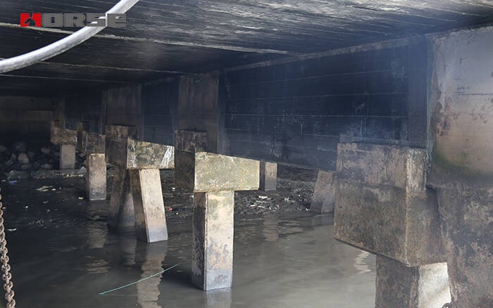 Bao bì CFRP để hạn chế biến dạng của cấu trúc và tăng cường thêm cấu trúc vết nứt