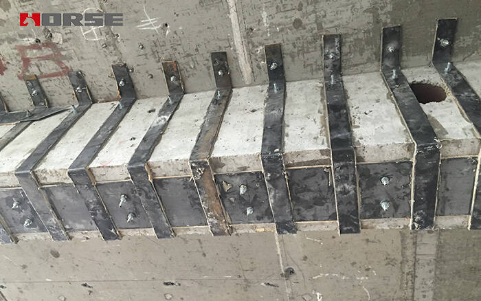 Vật liệu tăng cường cấu trúc 1. tấm thép - Q345B; 2. Độ bền cao kết cấu keo (nhựa epoxy), độ bền cắt lớn hơn 15Mpa, độ bền kéo là hơn 30Mpa, độ bền nén là hơn 65Mpa HM-120 tấm thép keo HM-120M kết cấu tấm thép keo