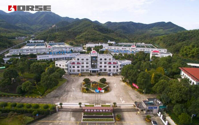 Sửa chữa các vết nứt trong nhà máy cung cấp nước.jpg