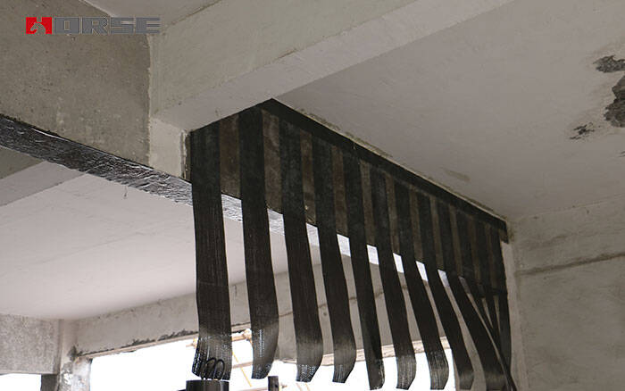 Gia cố dầm khung bằng vải sợi carbon một chiều Gia cố dầm khung bằng vải sợi carbon một chiều