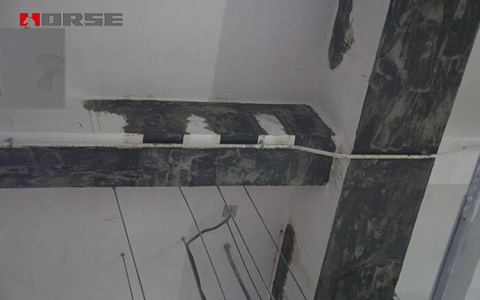 được gia cố bằng vải FRP.