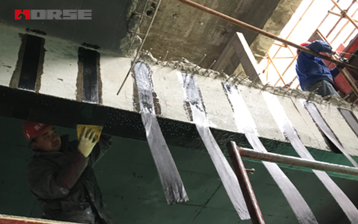 Dầm bê tông bọc sợi carbon