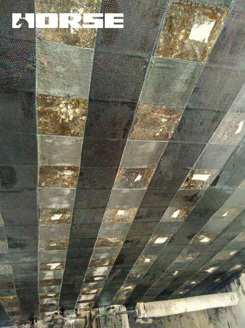 Vết nứt sàn bê tông cốt sợi carbon