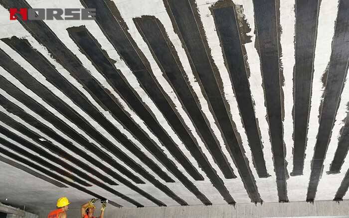 được gia cố bằng sợi carbon