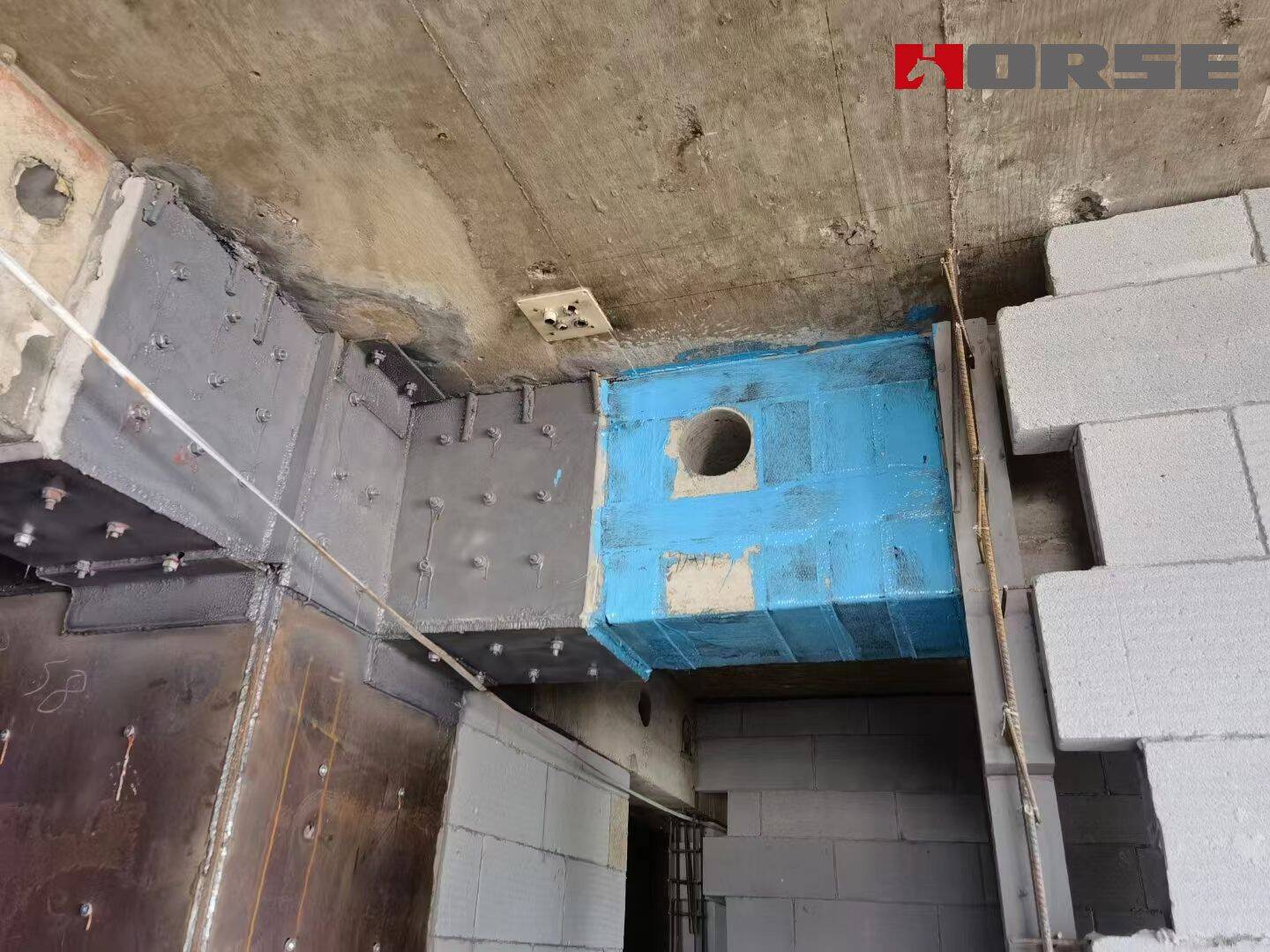 Dầm bê tông cốt thép có lỗ mở được gia cố bằng tấm CFRP Dầm bê tông cốt thép có lỗ mở được gia cố bằng tấm CFRP