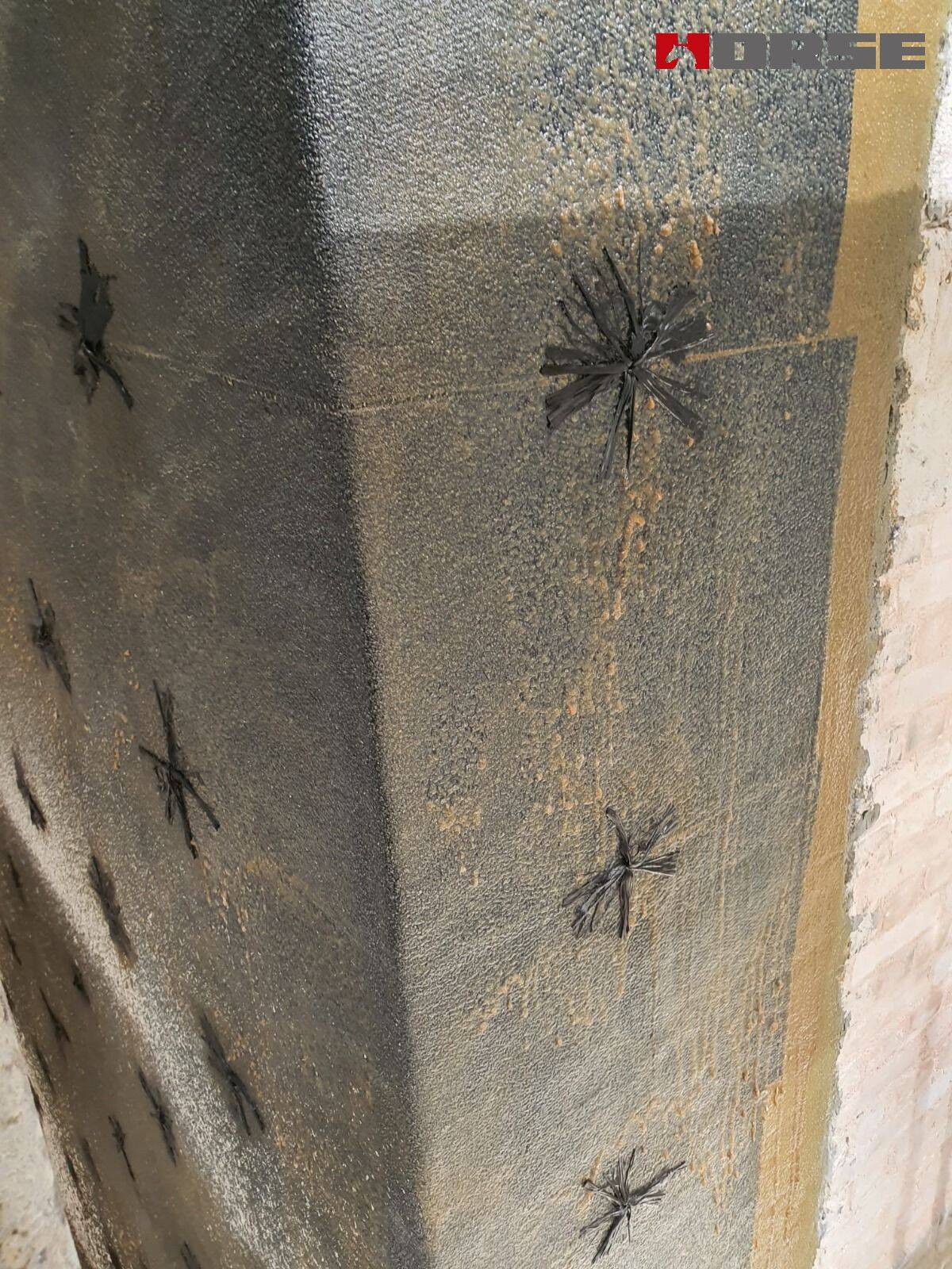 Cải tạo kết cấu tường bằng CFRP và neo sợi carbon