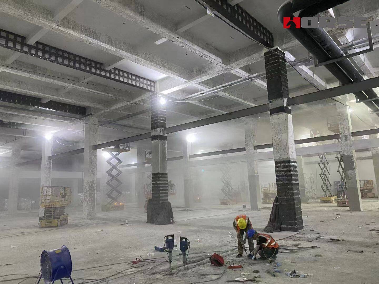 Vật liệu composite cốt sợi carbon (CFRP) để tăng khả năng chịu lực của bê tông cốt thép