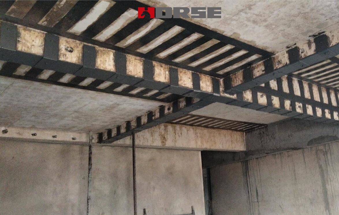 Tấm gia cố bằng sợi carbon
