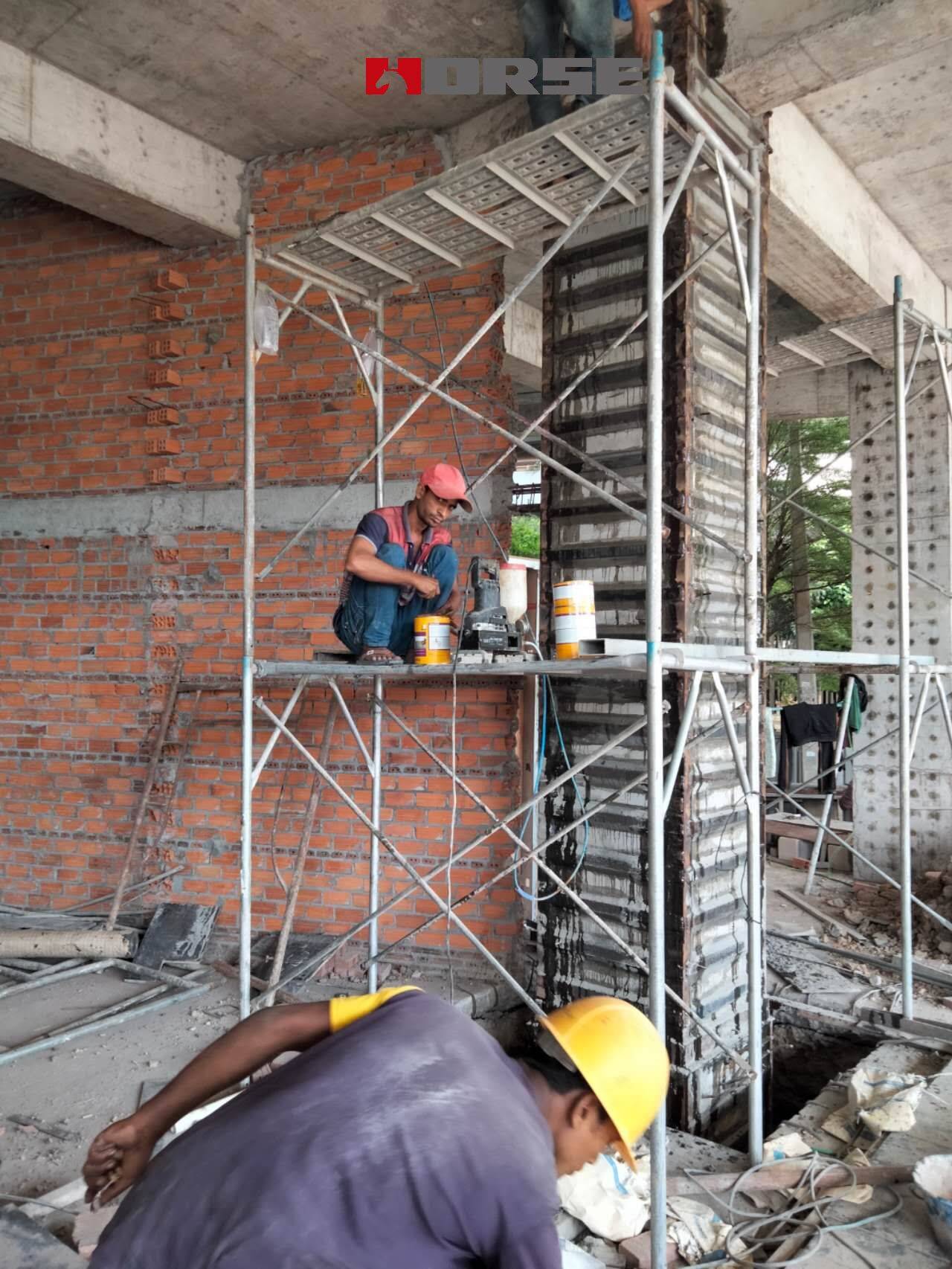 vỏ thép của cột