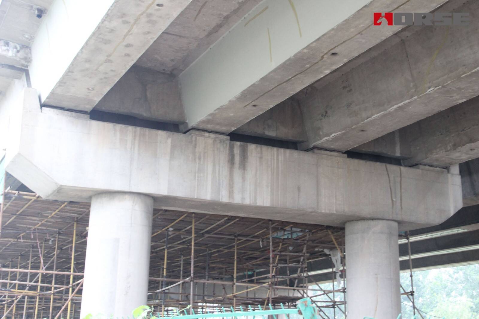 sửa chữa vết nứt trên cầu