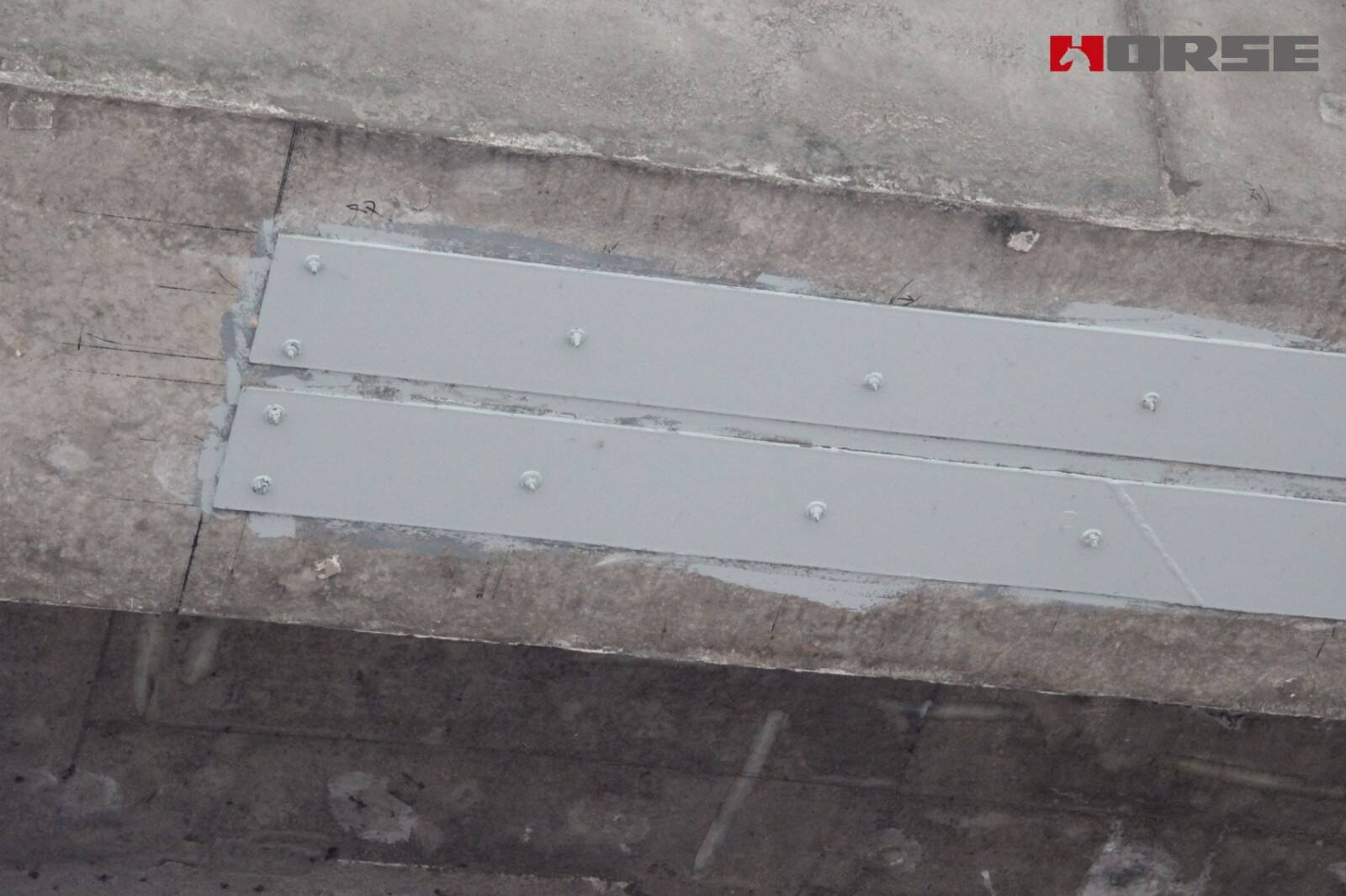 Giải pháp sửa chữa vết nứt cầu - Tấm thép liên kết Epoxy