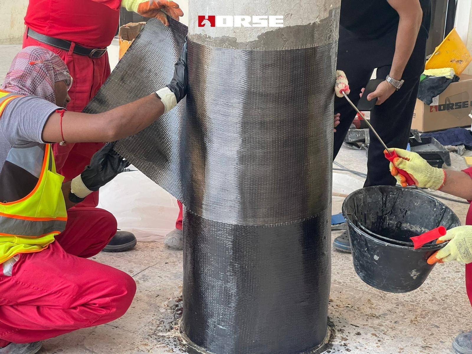 Làm thế nào để tăng cường độ bền của cột bằng cách sử dụng sợi carbon?