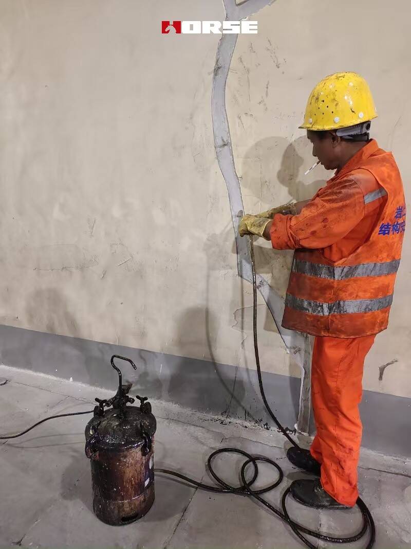 Sửa chữa và chữa lành vết nứt đường hầm bằng keo tiêm