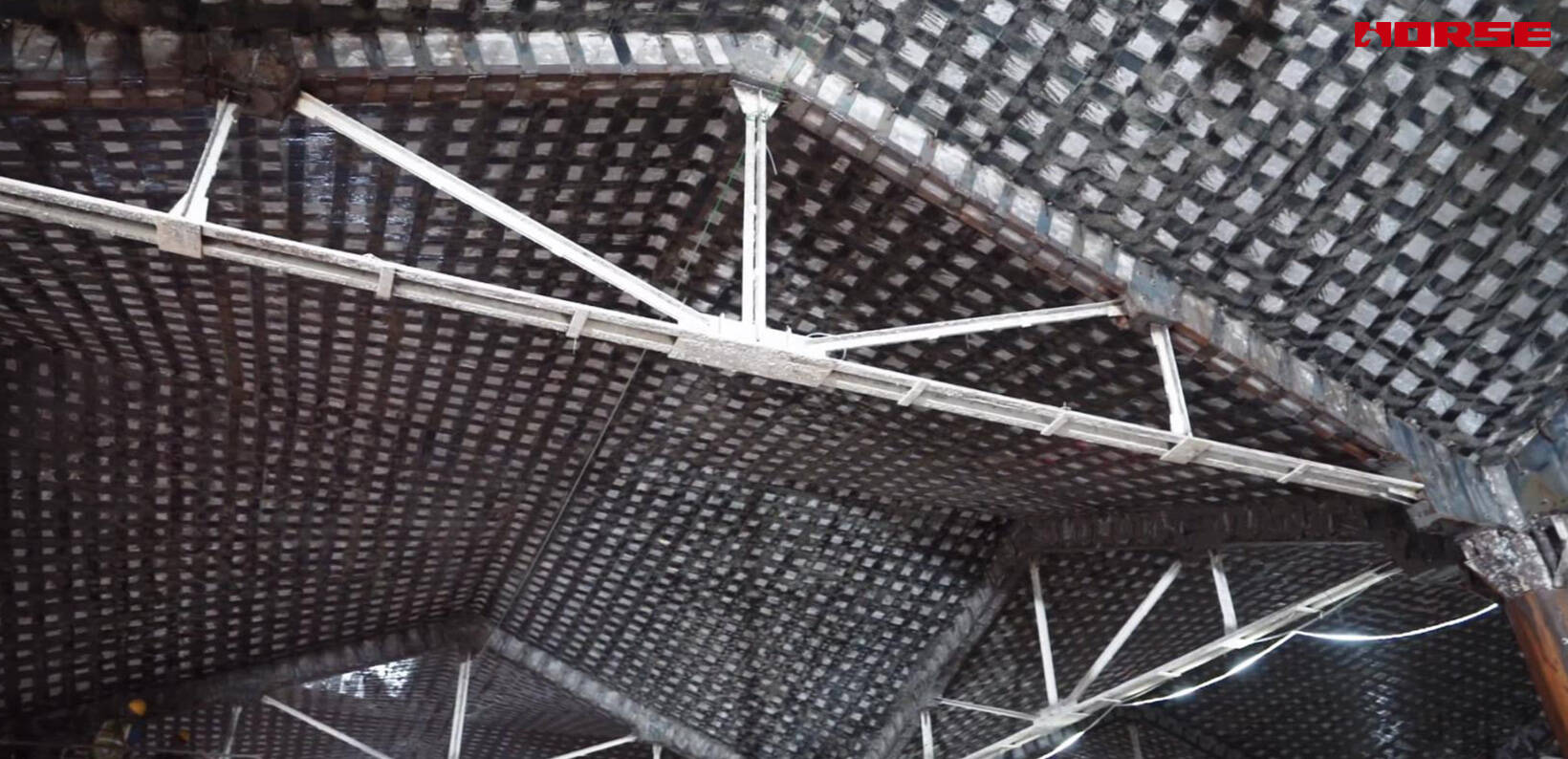 88,000 m² Cải tạo và Gia cố Di sản Công nghiệp 88,000 m² Cải tạo và Gia cố Di sản Công nghiệp