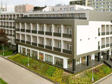 Công nghệ cải tạo và gia cố nhà ở sinh viên bằng sợi carbon và tấm thép