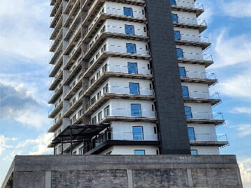 Lỗ gia cố sợi carbon trong căn hộ